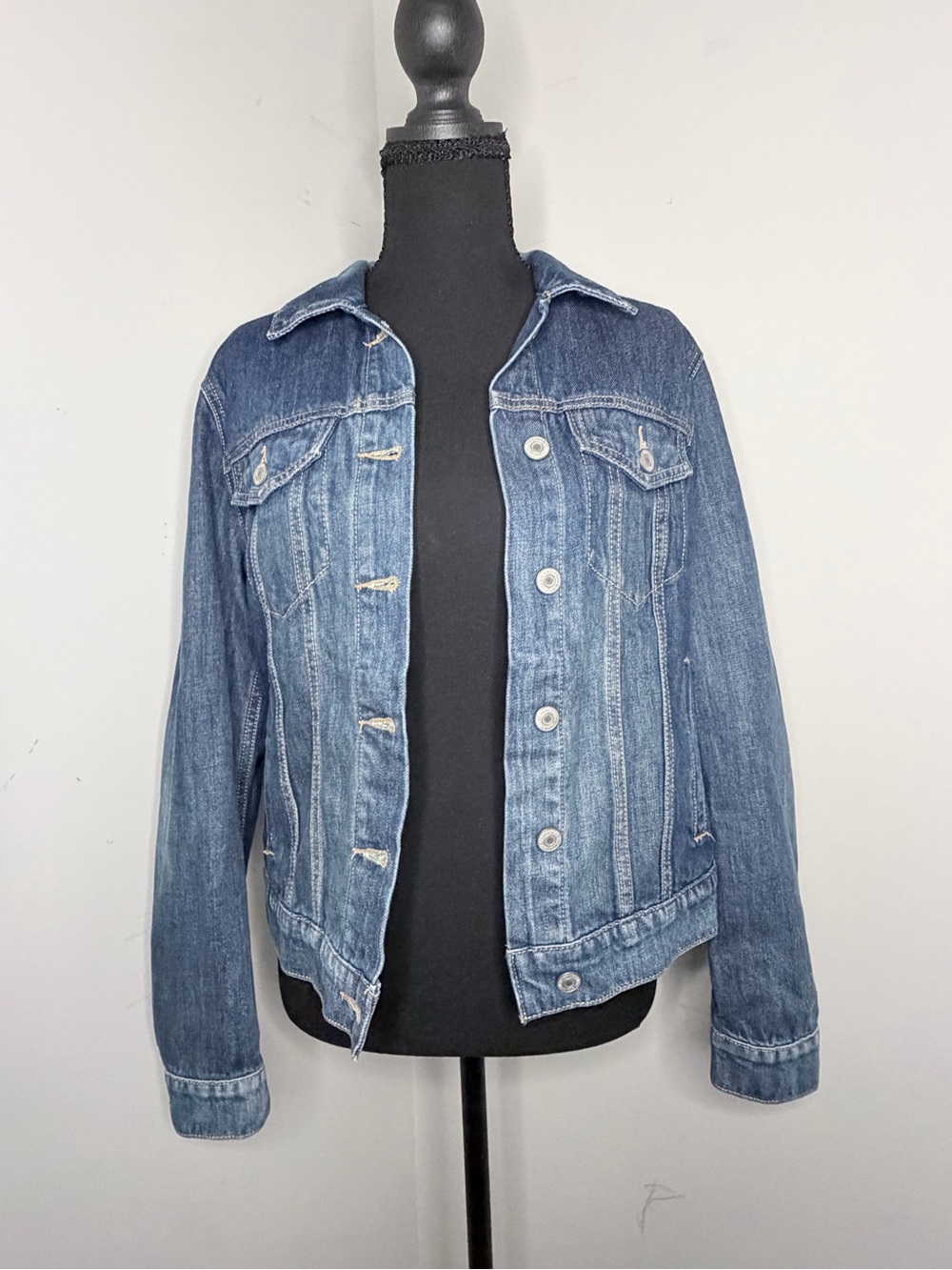 Lucky Brand Women's Distressed Tomboy Trucker Denim Jean Jacket Size S